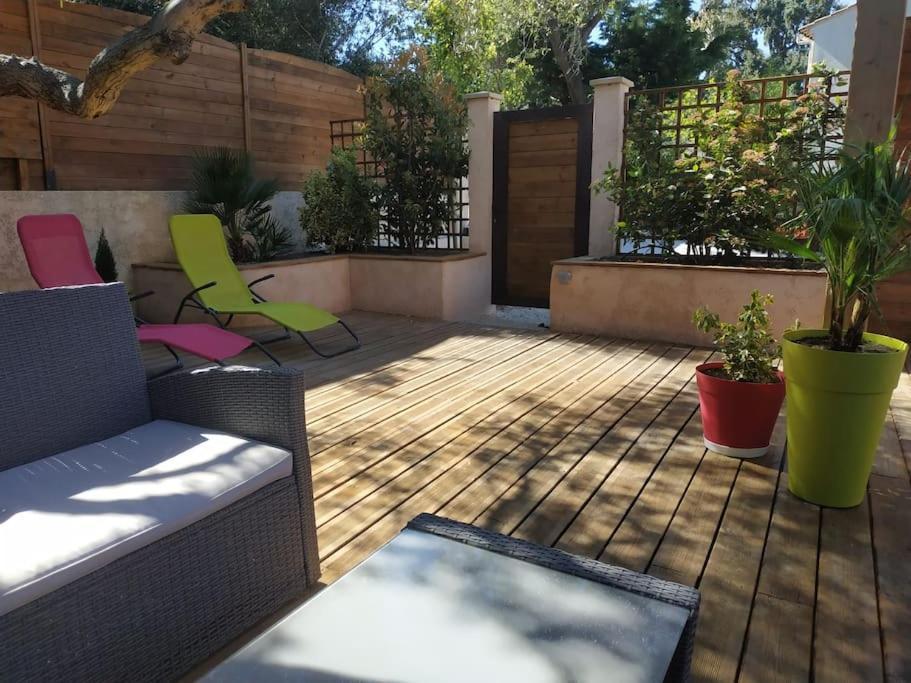 Studio Jacuzzi Prive A 8 Min A Pied De La Plage Apartment La Ciotat Ngoại thất bức ảnh