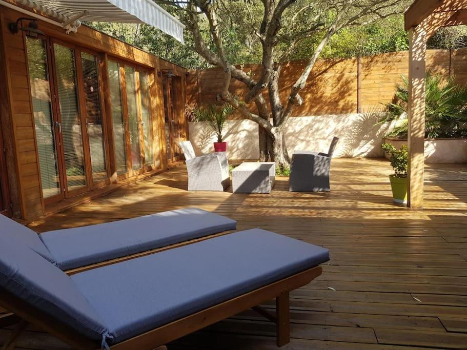 Studio Jacuzzi Prive A 8 Min A Pied De La Plage Apartment La Ciotat Ngoại thất bức ảnh
