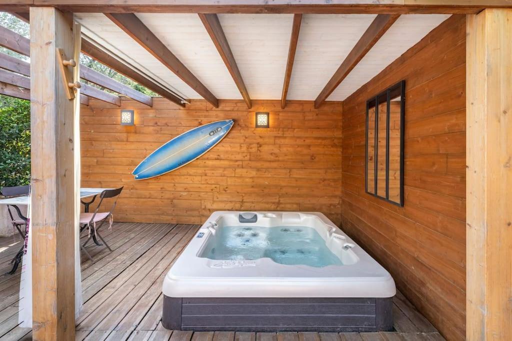 Studio Jacuzzi Prive A 8 Min A Pied De La Plage Apartment La Ciotat Ngoại thất bức ảnh