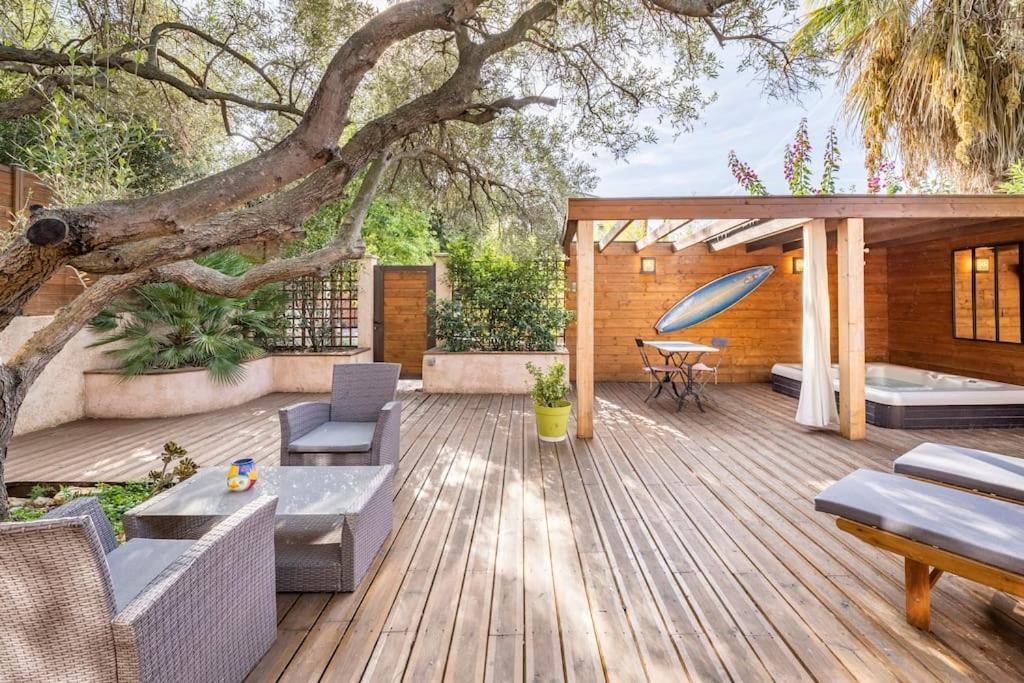 Studio Jacuzzi Prive A 8 Min A Pied De La Plage Apartment La Ciotat Ngoại thất bức ảnh