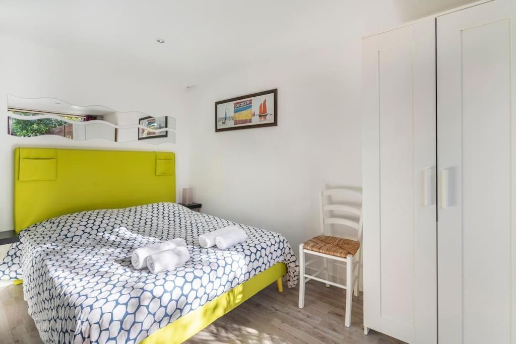Studio Jacuzzi Prive A 8 Min A Pied De La Plage Apartment La Ciotat Ngoại thất bức ảnh
