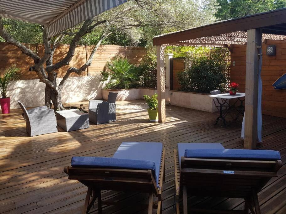 Studio Jacuzzi Prive A 8 Min A Pied De La Plage Apartment La Ciotat Ngoại thất bức ảnh